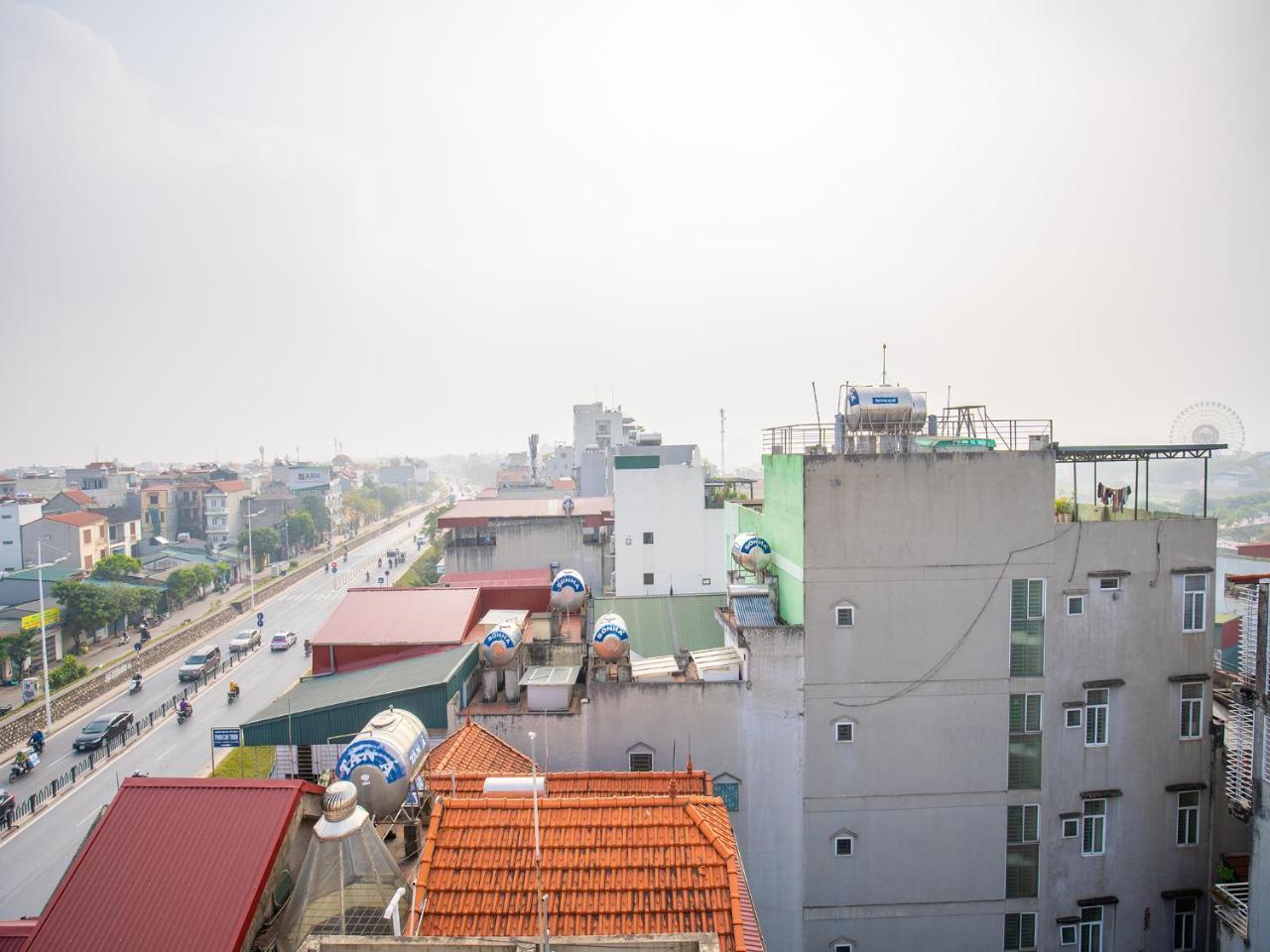 Ho Sen Xanh Hotel Hanoi Exterior photo