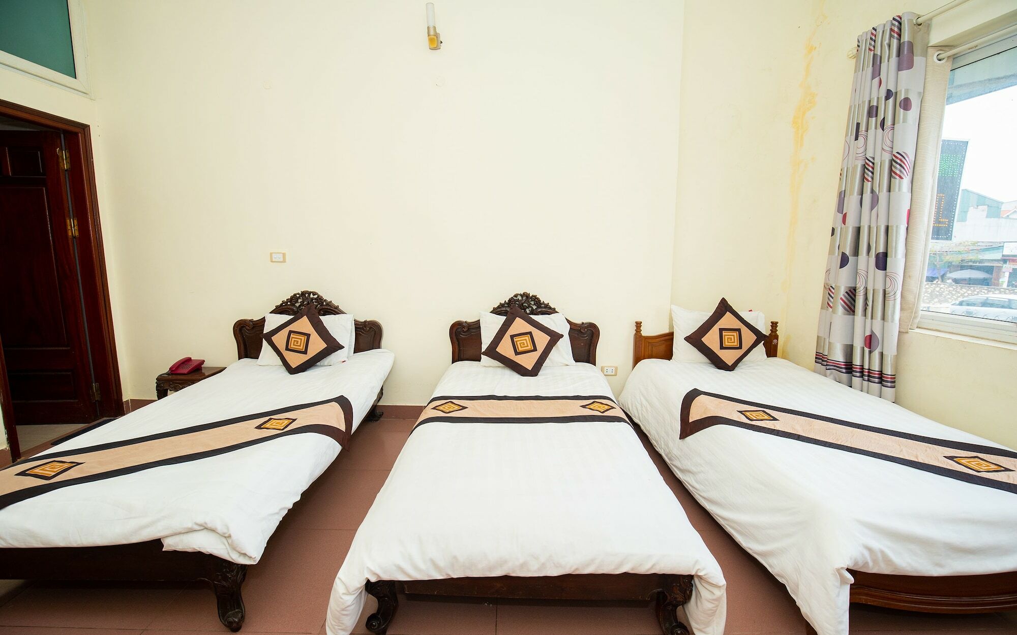 Ho Sen Xanh Hotel Hanoi Exterior photo